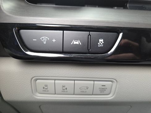 Used 2022 Kia Carnival SX image 35