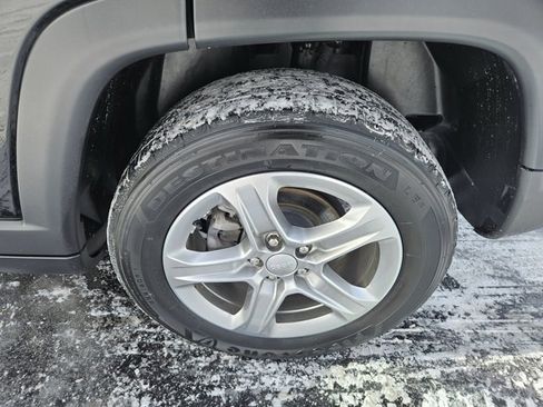 Used 2023 Jeep Compass Latitude w/ Convenience Group image 28