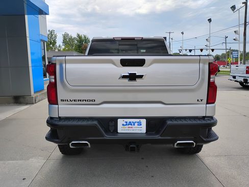 Used 2021 Chevrolet Silverado 1500 LT Trail Boss w/ Convenience Package II AWD/4WD image 8