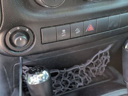 Used 2013 Jeep Wrangler Unlimited Sport AWD/4WD image 24