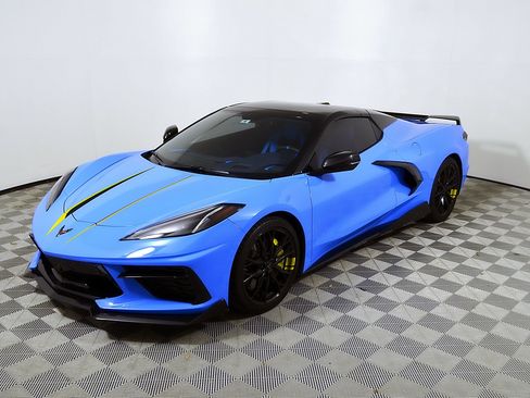 Used 2023 Chevrolet Corvette Stingray Premium Conv w/ Z51 Performance Package RWD image 3