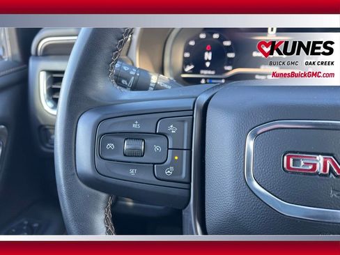 Used 2023 GMC Yukon XL AT4 image 21