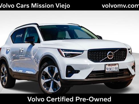 Used 2026 Volvo XC40 B5 Plus w/ Protection Package Premier image 1