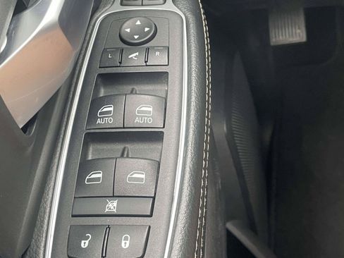 Used 2024 RAM 2500 Big Horn AWD/4WD image 23