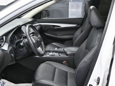 Used 2020 INFINITI QX50 Luxe w/ Navigation Package image 18