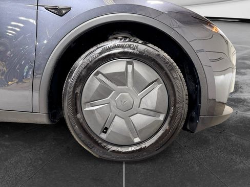 Used 2026 Tesla Model Y Long Range AWD/4WD image 34