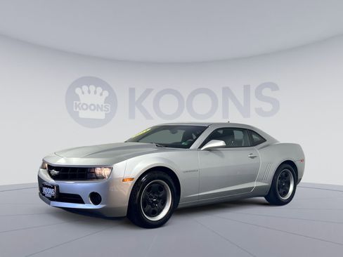 Used 2011 Chevrolet Camaro LS image 1