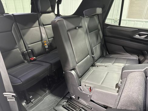 Used 2022 GMC Yukon SLT w/ SLT Premium Package AWD/4WD image 18