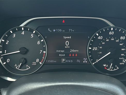 Used 2024 Nissan Frontier SL w/ Technology Package AWD/4WD image 15