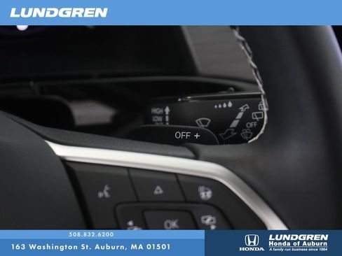 Used 2024 Volkswagen Atlas Cross Sport SE AWD/4WD image 19