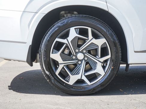 Used 2021 Hyundai Palisade Calligraphy w/ Winter Package FWD image 8