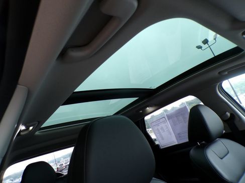 Certified 2025 Hyundai Tucson SEL AWD/4WD image 15