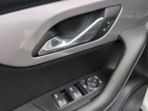Used 2024 Chevrolet Blazer LT w/ Convenience Package FWD image 19