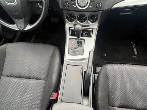 Used 2010 MAZDA MAZDA3 i Touring FWD image 16