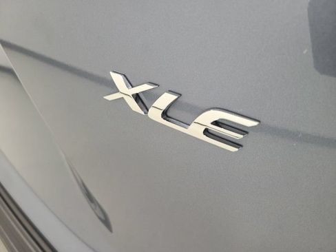 Certified 2026 Toyota Corolla Cross XLE w/ Convenience Package FWD image 8