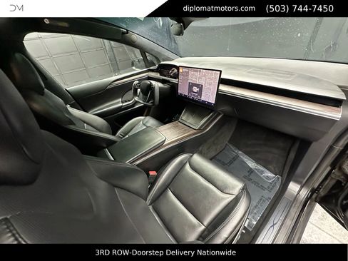 Used 2022 Tesla Model X image 16