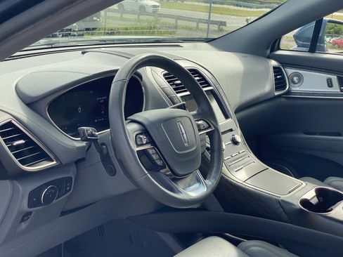 Used 2019 Lincoln Nautilus Reserve w/ Ultimate Package FWD image 11