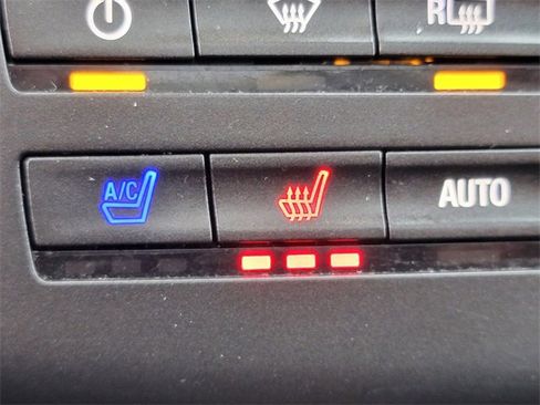 Used 2018 Lincoln MKC Reserve w/ Lincoln MKC Climate Package image 8