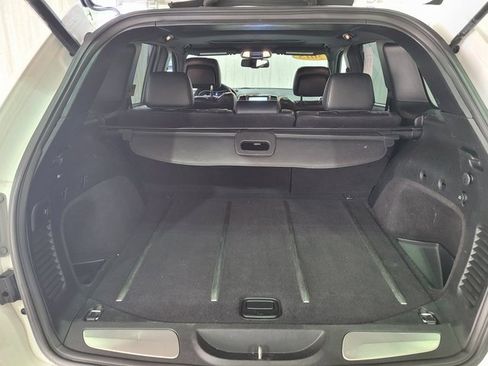 Used 2015 Jeep Grand Cherokee Limited image 57