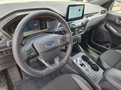 Used 2025 Ford Escape ST-Line FWD image 10