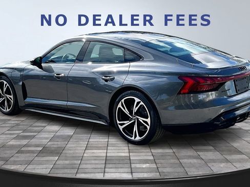 Used 2022 Audi e-tron GT Premium Plus w/ Performance Package image 4