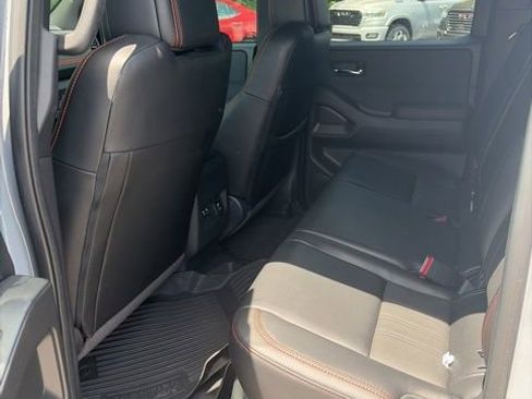Used 2024 Nissan Frontier PRO-4X w/ Pro Premium Package AWD/4WD image 29