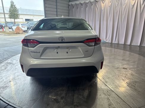 Used 2024 Toyota Corolla LE image 6