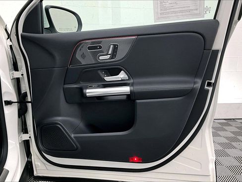 Certified 2022 Mercedes-Benz GLA 45 AMG White image 25