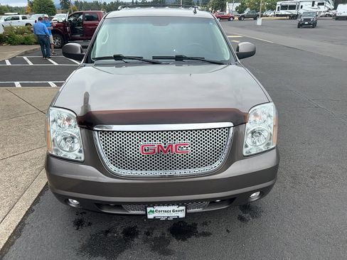 Used 2013 GMC Yukon Denali image 6