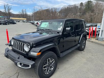New 2025 Jeep Wrangler Sahara w/ Technology Group