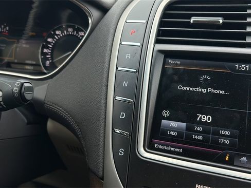 Used 2016 Lincoln MKX Select w/ Select Plus Package image 29