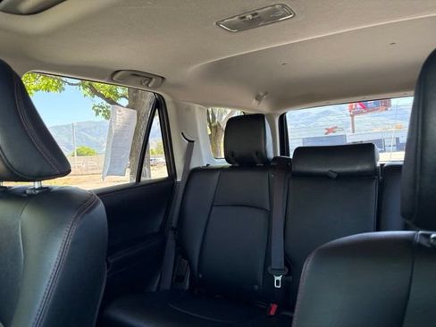 Used 2020 Toyota 4Runner TRD Off-Road Premium w/ Moonroof Package AWD/4WD image 19