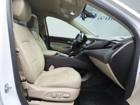 Used 2019 Buick Enclave Essence AWD/4WD image 28