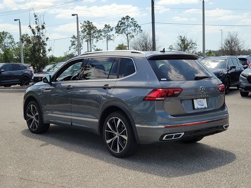 Used 2022 Volkswagen Tiguan SEL R-Line image 4