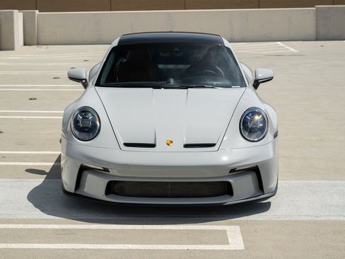 Used 2022 Porsche 911 GT3 RWD image 3