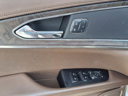 Used 2017 Lincoln MKX Reserve w/ Driver Assistance Package image 22