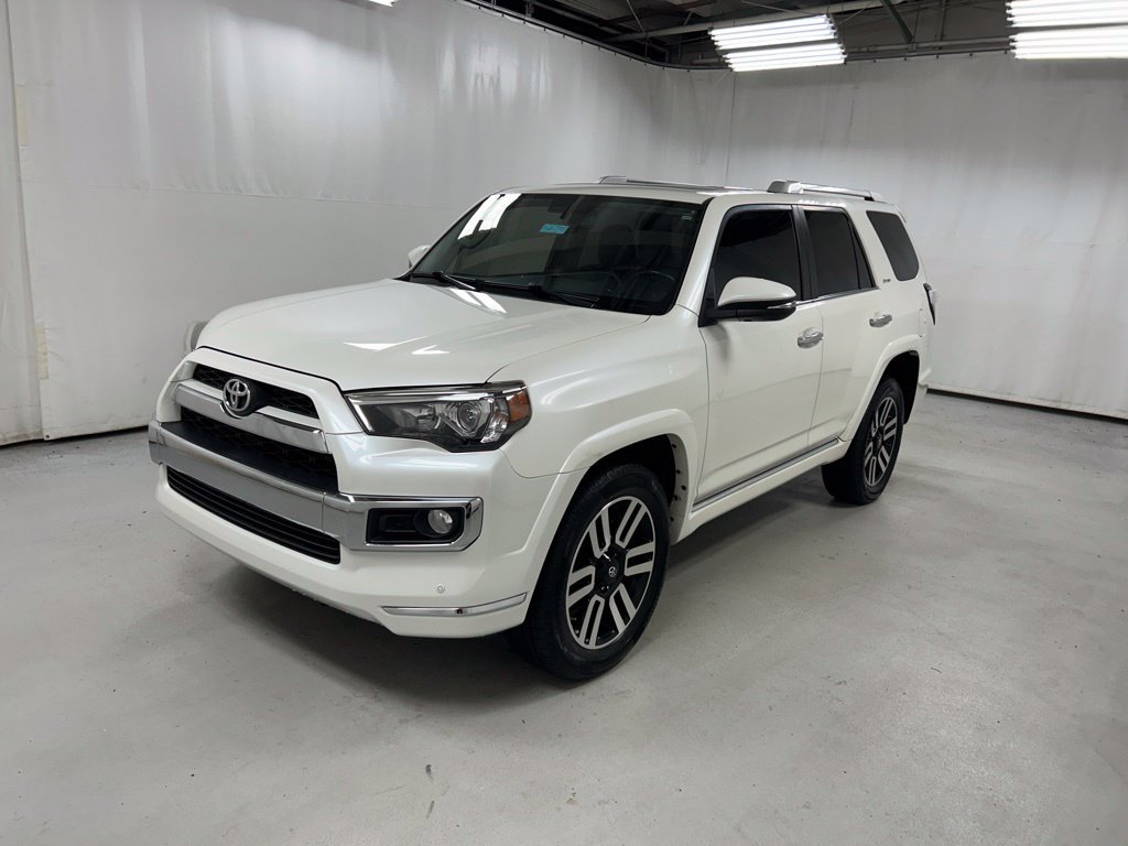 Used 2015 Toyota 4Runner Limited AWD/4WD image 2