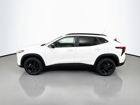 New 2026 Chevrolet Trax LT FWD image 4