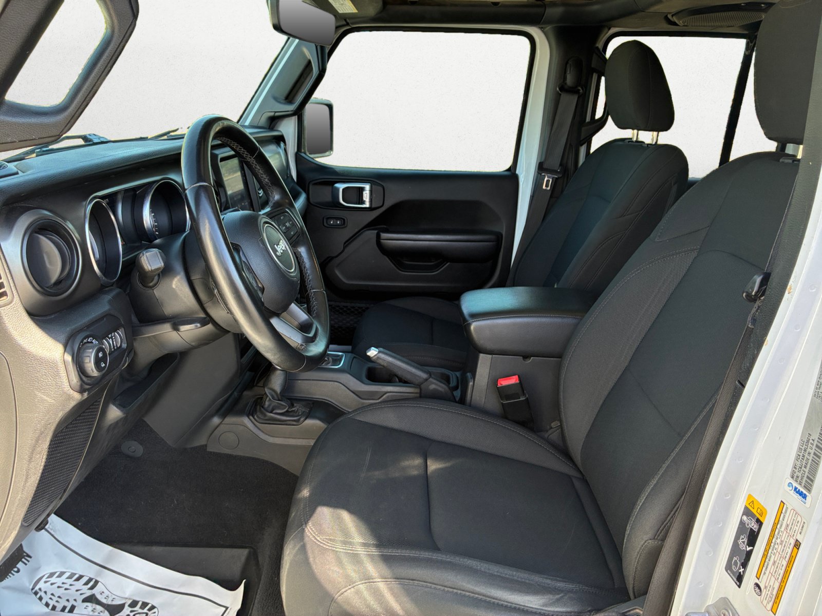 Used 2021 Jeep Gladiator Sport AWD/4WD image 8