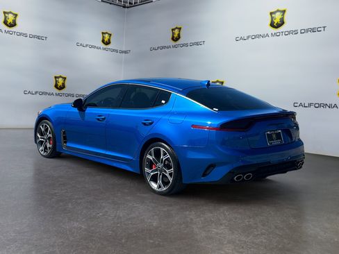 Used 2018 Kia Stinger GT2 image 3
