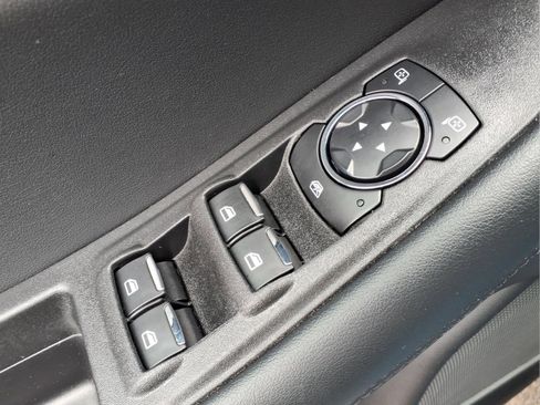 Used 2024 Ford Edge SEL w/ Convenience Package image 16