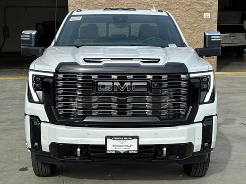 New 2026 GMC Sierra 3500 Denali Ultimate image 5