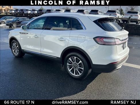 Used 2023 Lincoln Nautilus AWD w/ Premium Package image 3