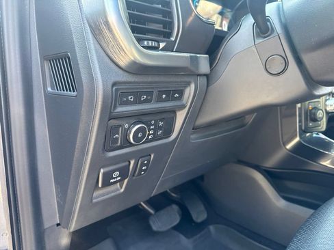 Used 2021 Ford F150 Lariat w/ Equipment Group 502A High AWD/4WD image 18