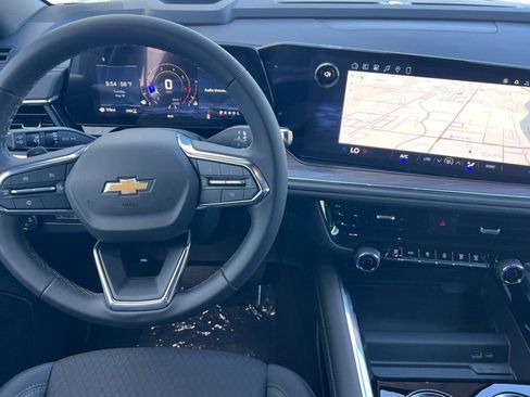 New 2026 Chevrolet Suburban LS w/ LS Custom Edition AWD/4WD image 11