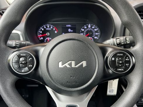 Used 2022 Kia Soul LX image 23