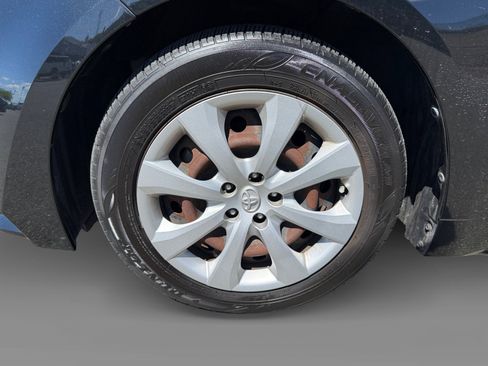 Used 2021 Toyota Corolla LE FWD image 9
