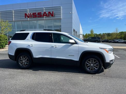 Used 2019 GMC Acadia SLT w/ LPO, Floor Liner Package AWD/4WD image 20