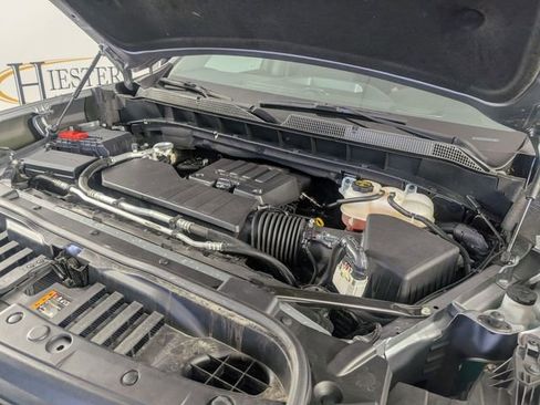 Used 2024 Chevrolet Silverado 1500 Custom image 33