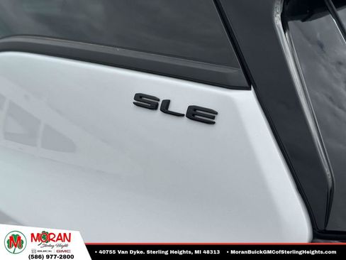 Used 2023 GMC Terrain SLE w/ Elevation Edition FWD image 11